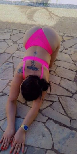 Laura Villar — 4 / 9