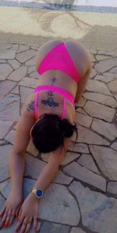 Laura Villar — 4 / 9