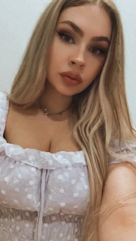 Darina — 3 / 9