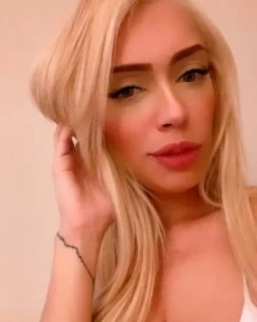 Marcela Maia — 4 / 5