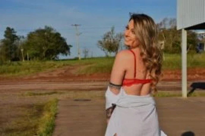 Carol Paiva — 2 / 7