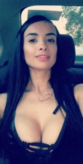 Laura — 5 / 7