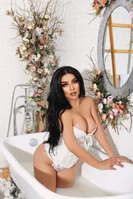 Samira — 2 / 9