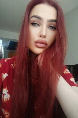 Angelina — 4 / 8