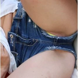 Female Escort — 5 / 9