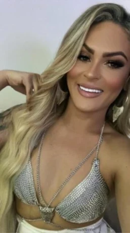 Suellen Ferrari — 6 / 7