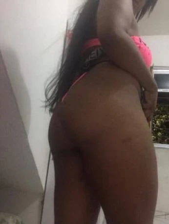 Letícia Campos — 6 / 9