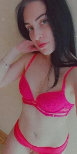 Emily — 4 / 5