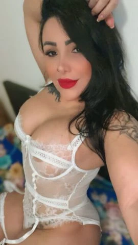 Nanda Bittencourt — 3 / 5