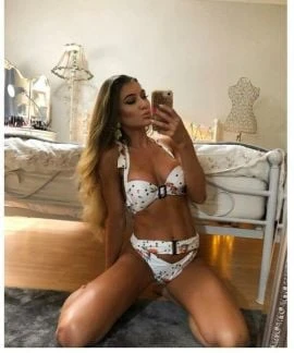 Female Escort — 6 / 9