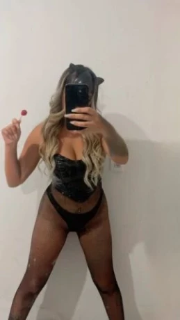 Jully Lins — 5 / 9