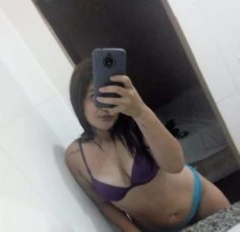 Jade Camargos — 2 / 4