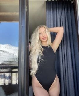 Sophie massage Erotic — 5 / 9