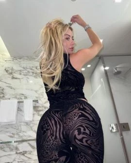 Corinna — 5 / 8