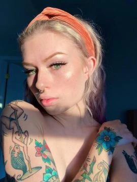 freakyaunt — 7 / 9