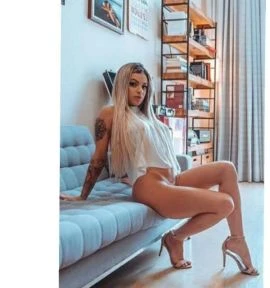 Julia — 6 / 9