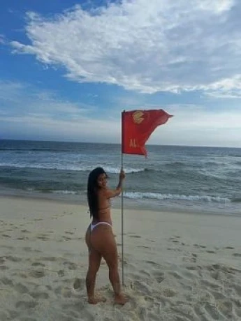 Karen Monteiro — 2 / 7