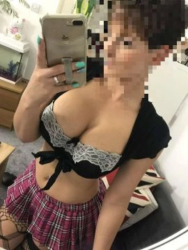 Jazia, Escort, Bristol