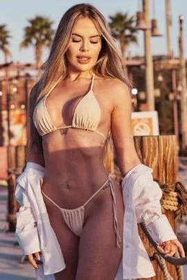 Nina — 8 / 9