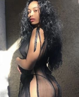 Nicole — 3 / 9