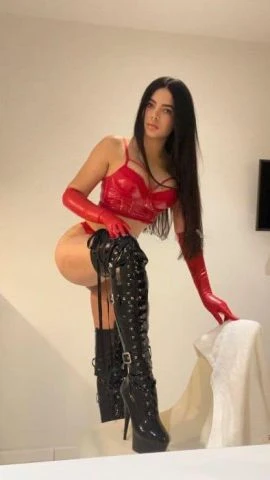 Emmy — 3 / 9