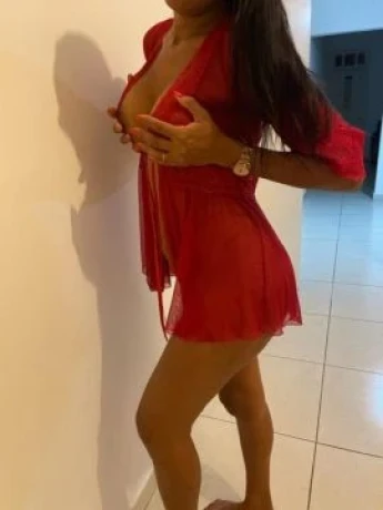 Isabela Garcia — 4 / 7