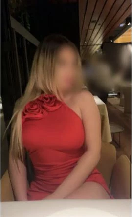 Mia — 6 / 9