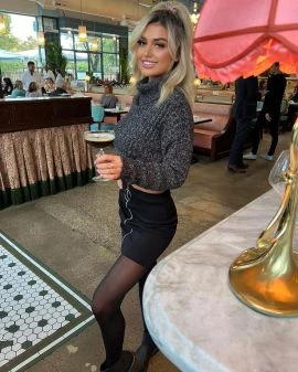 Laetitia Rey — 2 / 6