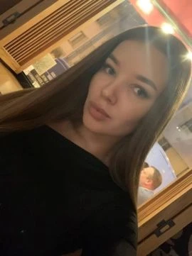 Luna — 7 / 9