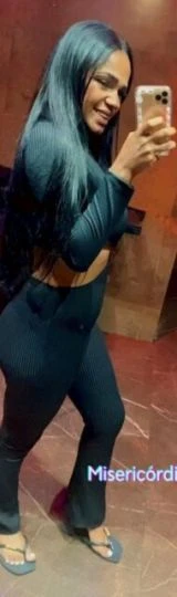 Ester Alencar — 2 / 4