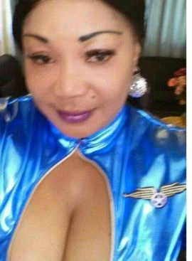 Female Escort — 2 / 4