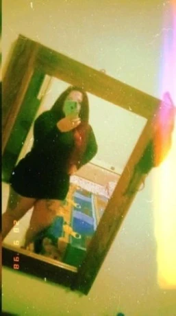 Ágatha Mello — 8 / 9