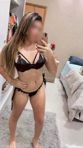 Leandra Moura, Escort, Parana