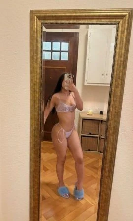 Paola — 4 / 9