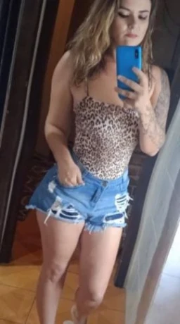 Mirela Camila — 4 / 5