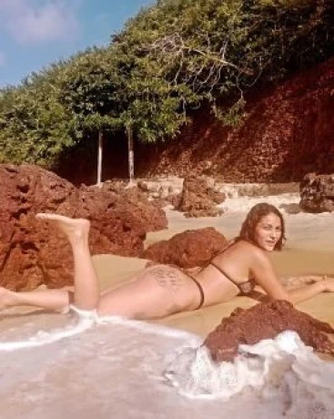 July Paloma — 2 / 5