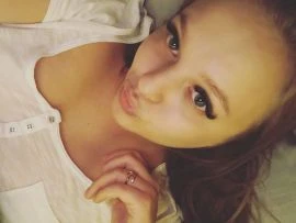 Alina — 7 / 9