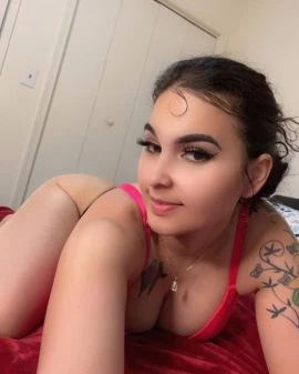 Anna Connie — 4 / 5