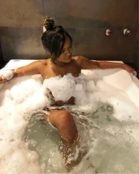 Karina Lima — 3 / 8