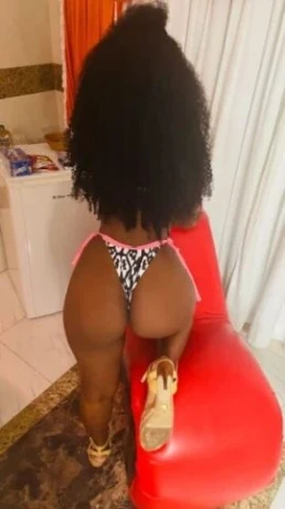 Agatha Muniz — 2 / 5