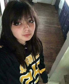 Vicky — 4 / 6
