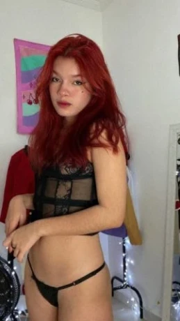 Angela Maia — 3 / 4