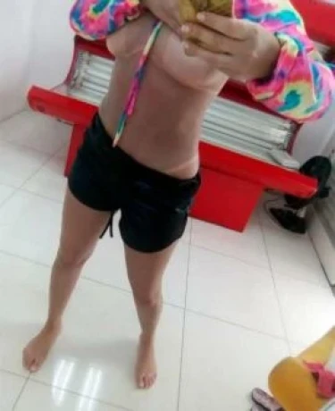 Érika Petrovic — 1 / 8