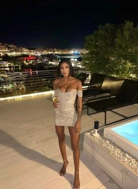 Livia — 6 / 9