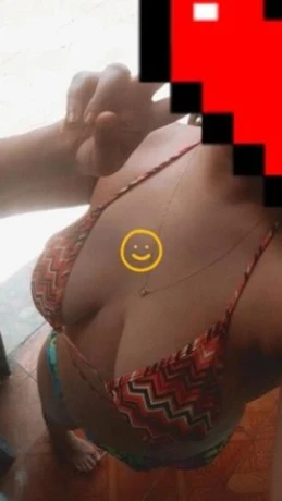 Julia Thompson — 5 / 6