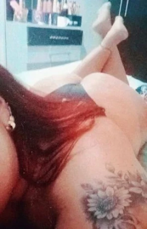 Ágatha Mello — 6 / 9