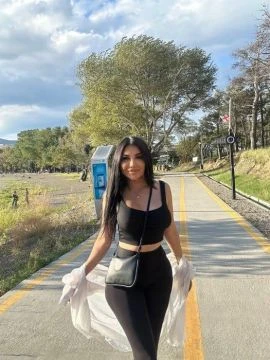 Dilara — 2 / 9
