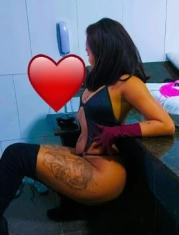 Anny Nunes — 8 / 9