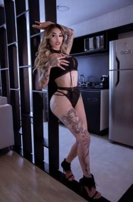 Manuela Vieira — 2 / 4