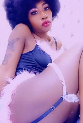 Petite — 2 / 5